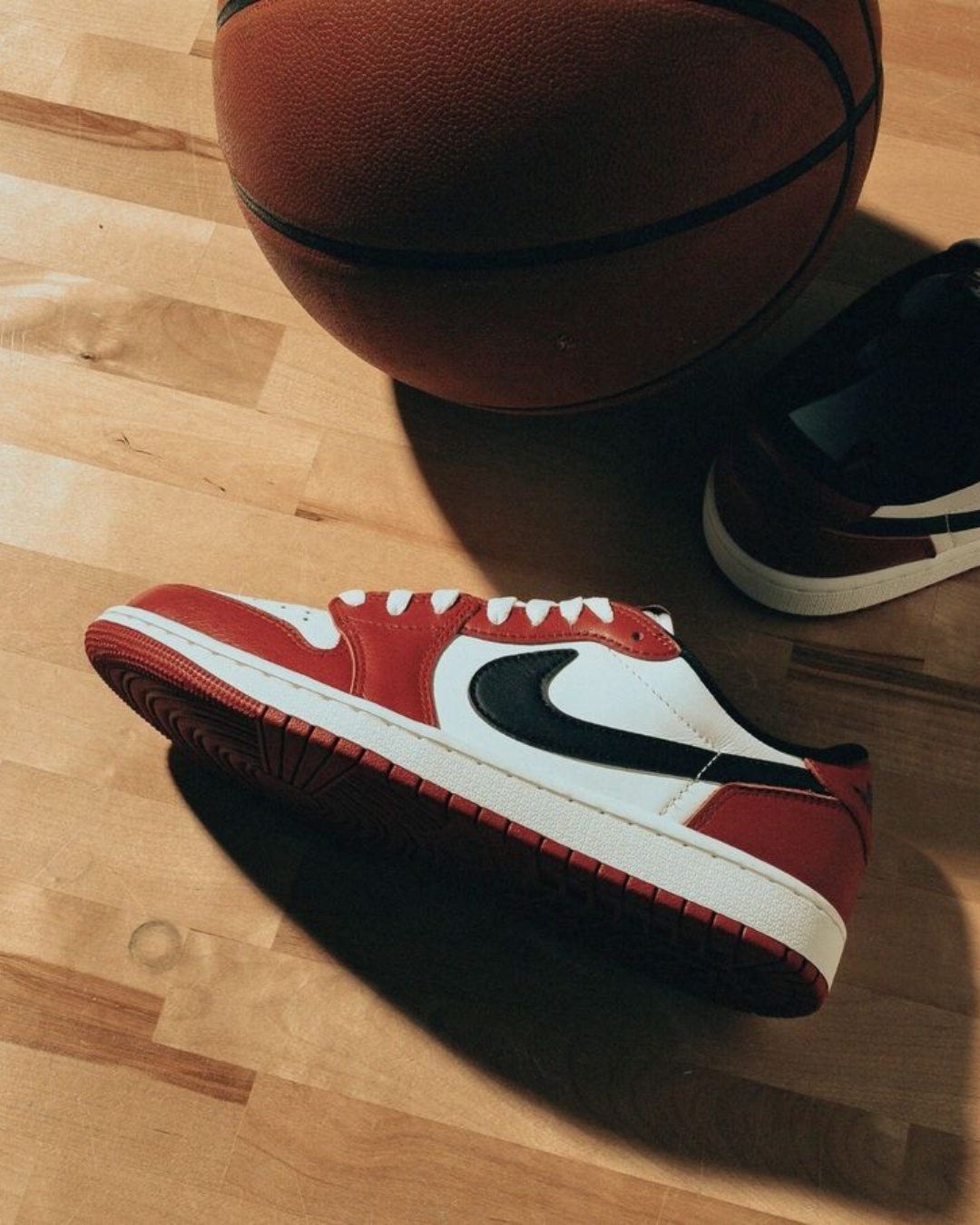 Jordan 1 Retro Low OG Chicago (2025)